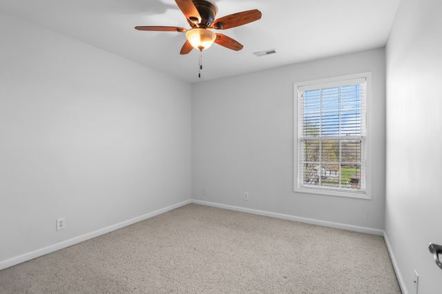 1213 Channelview Dr, Clarksville, TN 37040