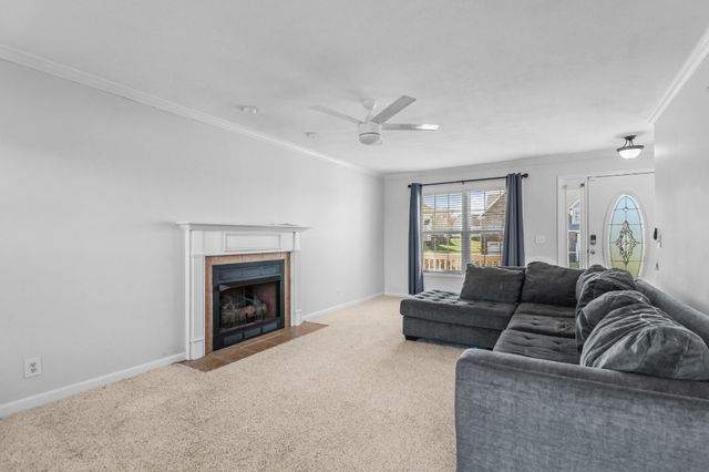 1213 Channelview Dr, Clarksville, TN 37040