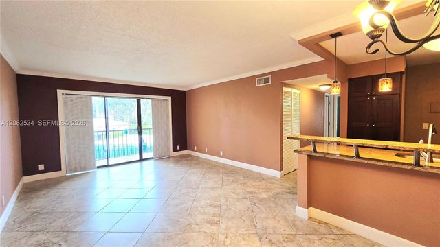 202 Foxtail Drive G2, Greenacres, FL 33415