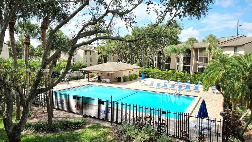 202 Foxtail Drive G2, Greenacres, FL 33415