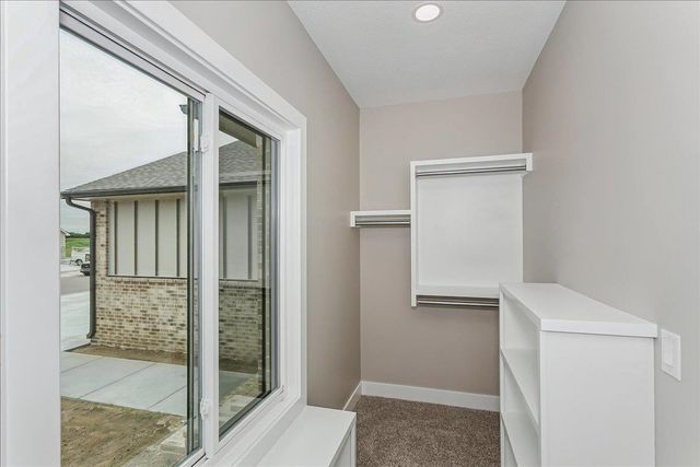 4818 W Calvert St, Wichita, KS 67215