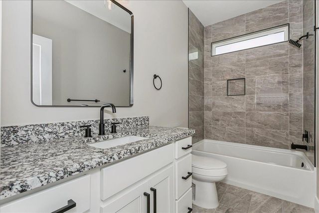4818 W Calvert St, Wichita, KS 67215