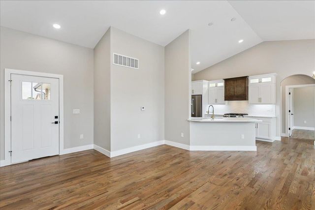 4818 W Calvert St, Wichita, KS 67215