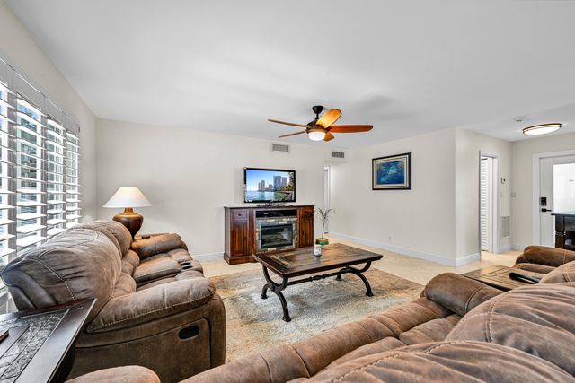 2860 NE 14TH ST Causeway 201D, Pompano Beach, FL 33062