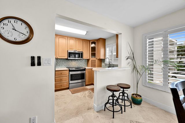 2860 NE 14TH ST Causeway 201D, Pompano Beach, FL 33062