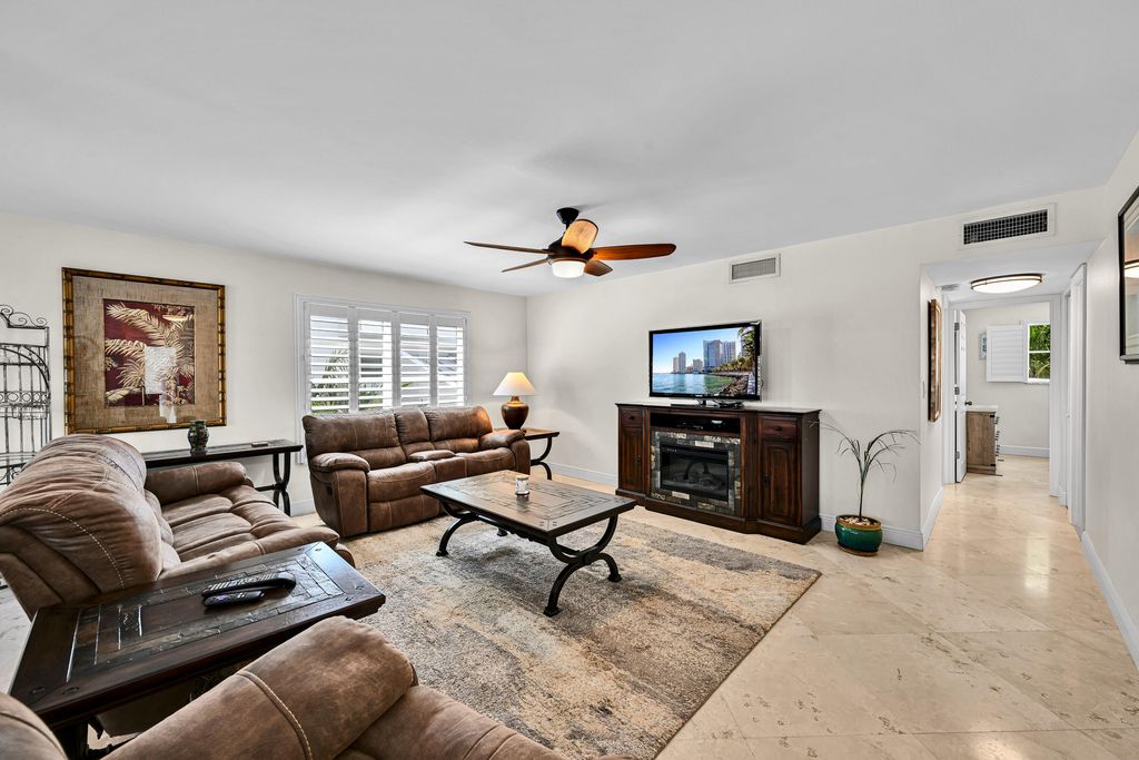 2860 NE 14TH ST Causeway 201D, Pompano Beach, FL 33062