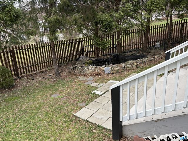 50 Valley View Lane, New Milford, CT 06776