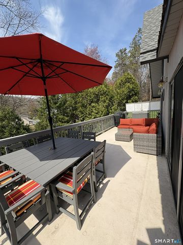 50 Valley View Lane, New Milford, CT 06776