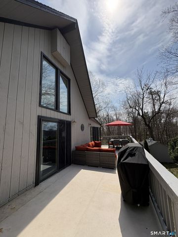 50 Valley View Lane, New Milford, CT 06776