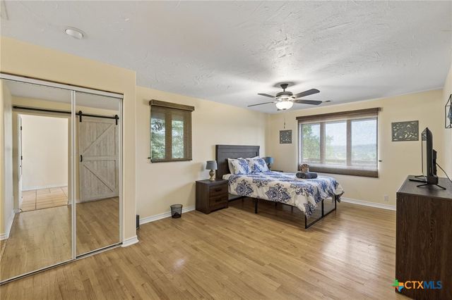 1121 Bradstreet, Canyon Lake, TX 78133