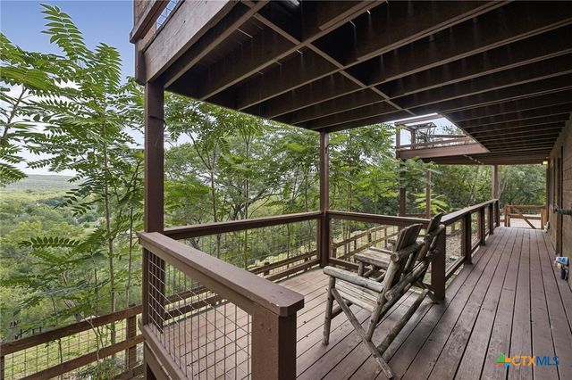 1121 Bradstreet, Canyon Lake, TX 78133