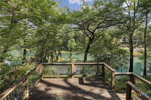 1121 Bradstreet, Canyon Lake, TX 78133