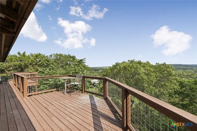 1121 Bradstreet, Canyon Lake, TX 78133