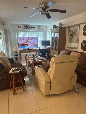 1000 SW 125th Avenue 412N, Pembroke Pines, FL 33027