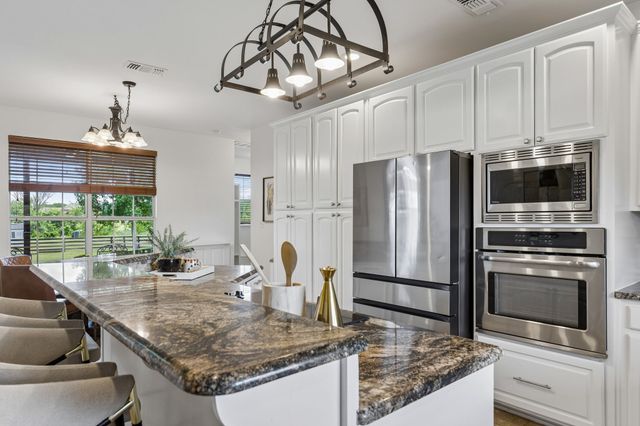 117 Galvan Lane, Van Alstyne, TX 75495