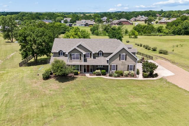 117 Galvan Lane, Van Alstyne, TX 75495