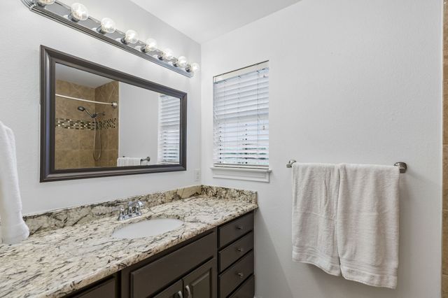 117 Galvan Lane, Van Alstyne, TX 75495
