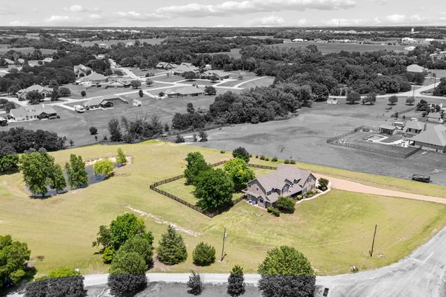 117 Galvan Lane, Van Alstyne, TX 75495
