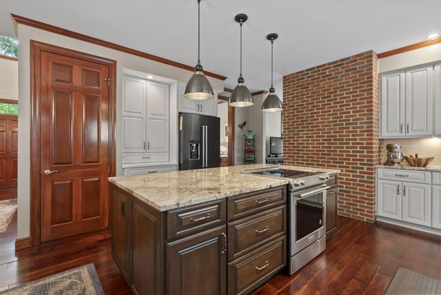 7823 Jordan Crossing, Reynoldsburg, OH 43068