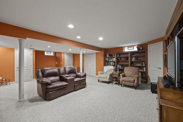 7823 Jordan Crossing, Reynoldsburg, OH 43068