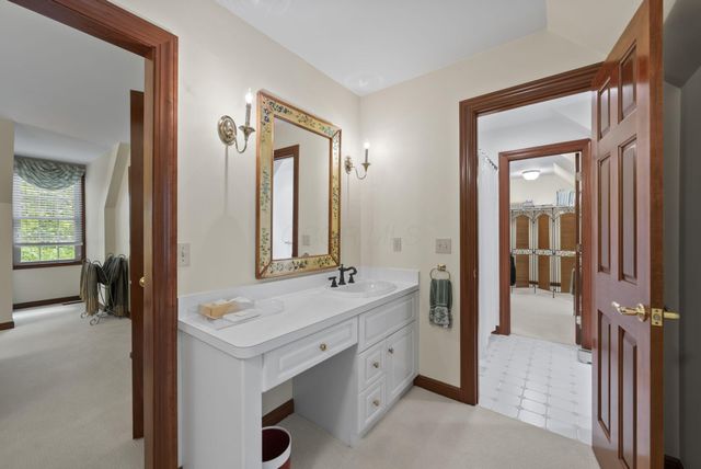 7823 Jordan Crossing, Reynoldsburg, OH 43068