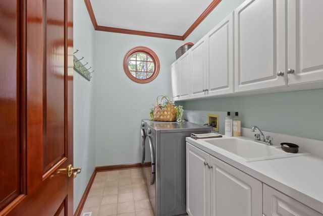 7823 Jordan Crossing, Reynoldsburg, OH 43068