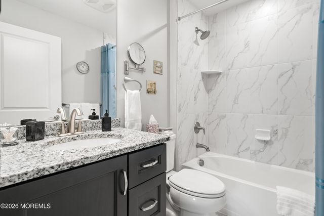 55 Ambermist Way, Forked River, NJ 08731