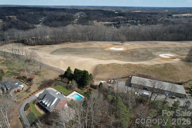 3924 Deer Run Drive NE, Conover, NC 28613