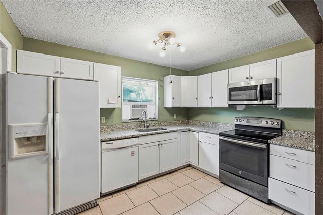 8168 82ND AVENUE, Seminole, FL 33777