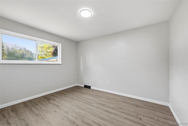 26703 Norfolk Street, Inkster, MI 48141