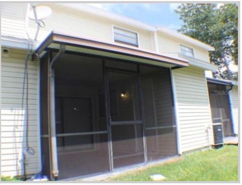 Image 16 of property listing at 12522 CASTLE HILL DRIVE, Tampa, FL 33624