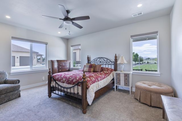 982 FARM HOUSE ROAD, Grand Junction, CO 81505