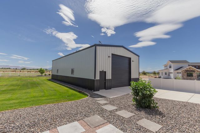 982 FARM HOUSE ROAD, Grand Junction, CO 81505