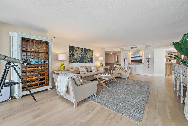 5200 N Ocean Drive 505, Singer Island, FL 33404