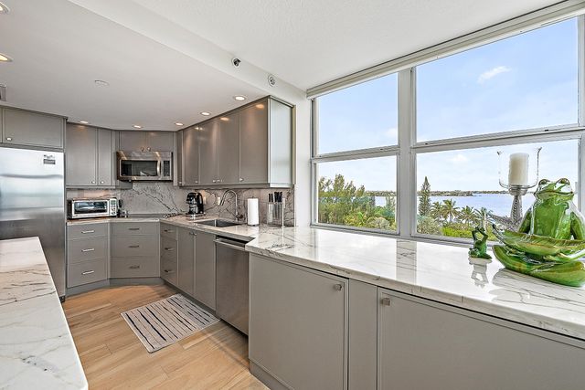 5200 N Ocean Drive 505, Singer Island, FL 33404