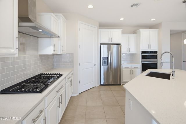 26186 W KRISTAL Way, Buckeye, AZ 85396