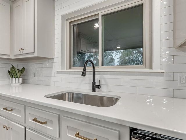 824 N Main Street, Blanchard, OK 73010