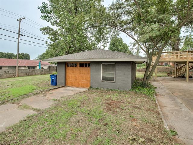 824 N Main Street, Blanchard, OK 73010