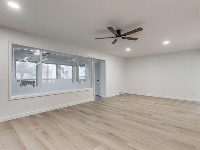824 N Main Street, Blanchard, OK 73010