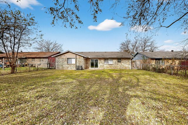 1200 Ridgewood Lane, Hutchins, TX 75141