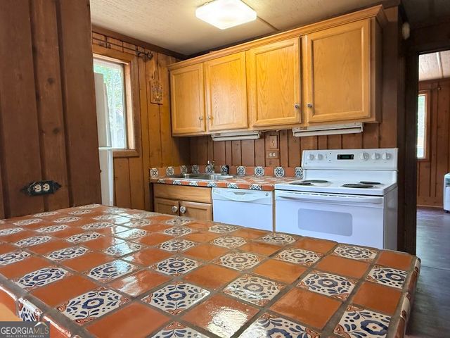 8 St. Moritz Drive, Pine Mountain, GA 31822