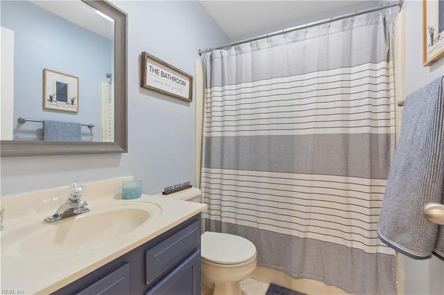7534 Tyndall DR, Gloucester Point, VA 23062
