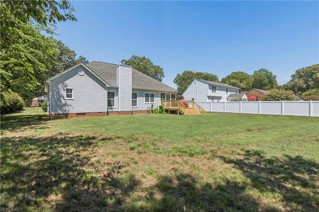 7534 Tyndall DR, Gloucester Point, VA 23062