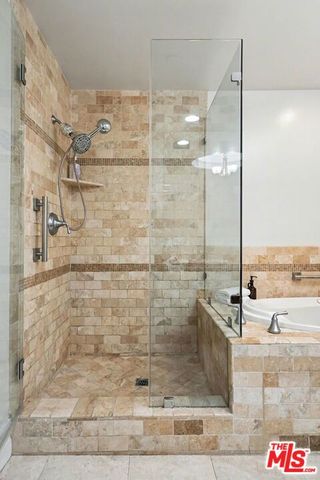 12021 Guerin Street 102, Studio City (los Angeles), CA 91604