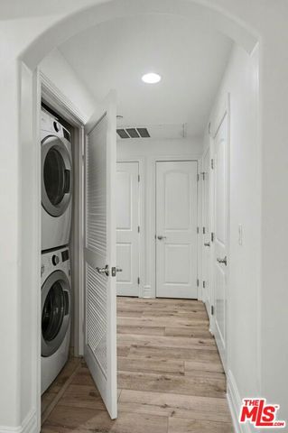 12021 Guerin Street 102, Studio City (los Angeles), CA 91604