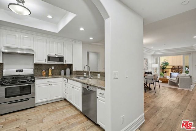 12021 Guerin Street 102, Studio City (los Angeles), CA 91604