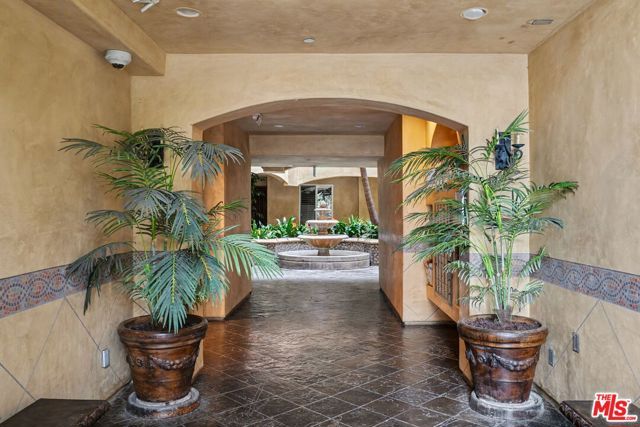 12021 Guerin Street 102, Studio City (los Angeles), CA 91604