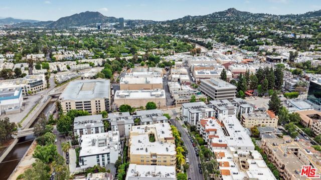 12021 Guerin Street 102, Studio City (los Angeles), CA 91604