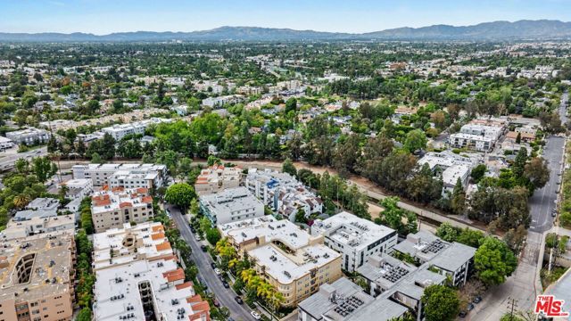 12021 Guerin Street 102, Studio City (los Angeles), CA 91604