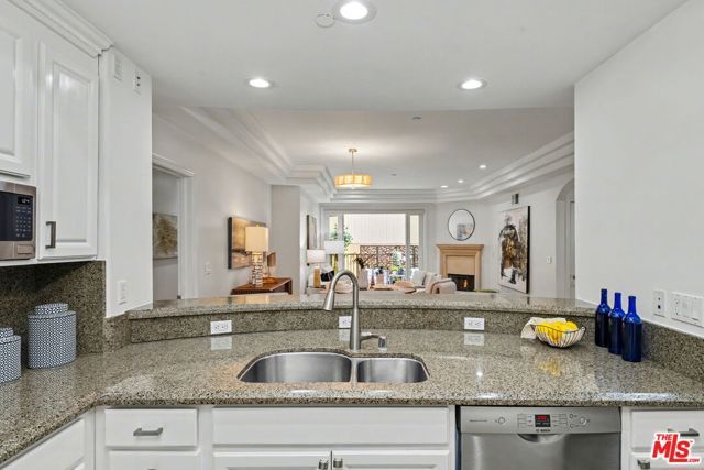 12021 Guerin Street 102, Studio City (los Angeles), CA 91604